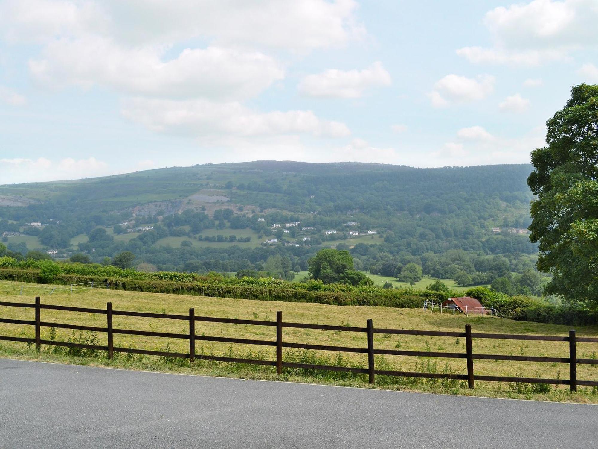 Bwthyn Clyd Villa Llangollen Eksteriør bilde